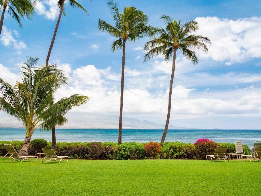 Stunning Maui Direct Ocean Front On The Beach, Walk To Beach From Condo, Watch Turtles, Whales, Ac In All Rooms Ocean View Pool And Spa Wailuku Eksteriør bilde