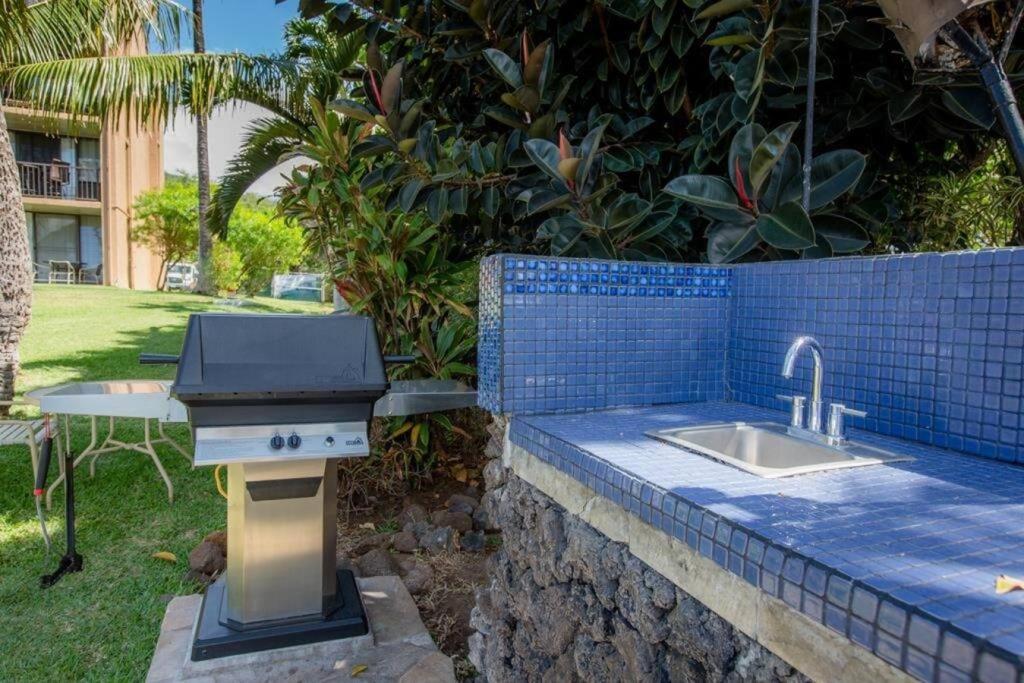 Stunning Maui Direct Ocean Front On The Beach, Walk To Beach From Condo, Watch Turtles, Whales, Ac In All Rooms Ocean View Pool And Spa Wailuku Eksteriør bilde