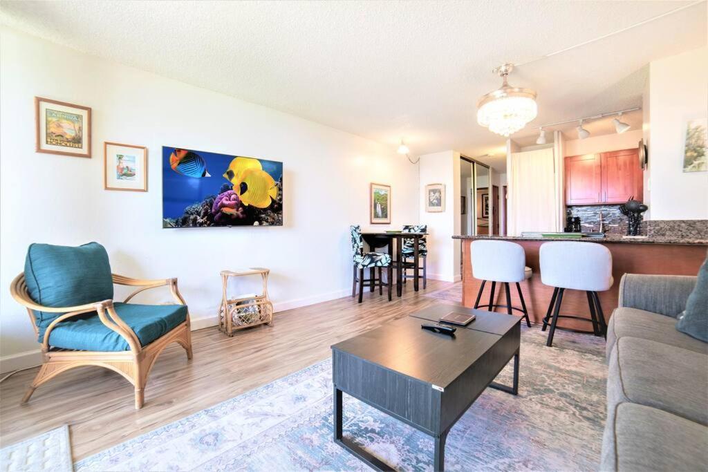 Stunning Maui Direct Ocean Front On The Beach, Walk To Beach From Condo, Watch Turtles, Whales, Ac In All Rooms Ocean View Pool And Spa Wailuku Eksteriør bilde