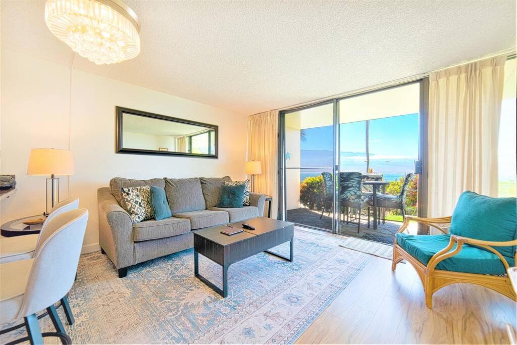 Stunning Maui Direct Ocean Front On The Beach, Walk To Beach From Condo, Watch Turtles, Whales, Ac In All Rooms Ocean View Pool And Spa Wailuku Eksteriør bilde